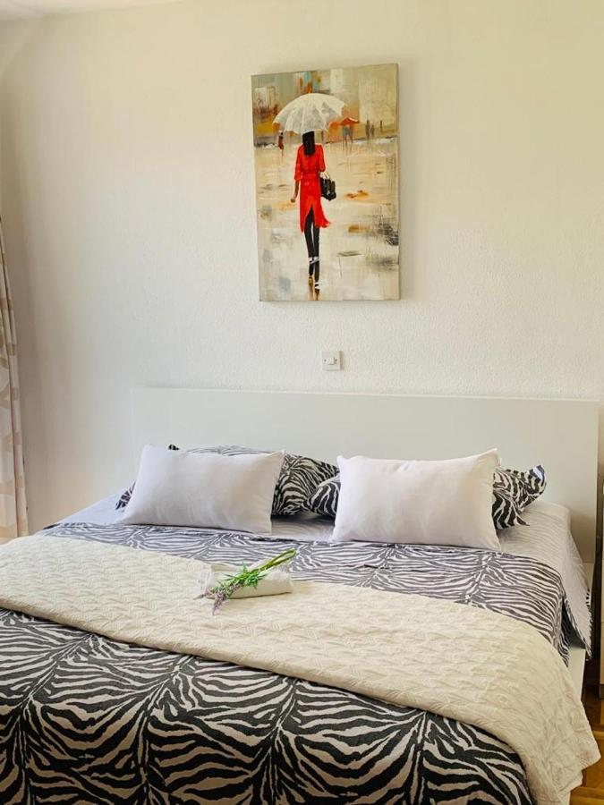 Apartment&room Marin Makarska Exteriör bild
