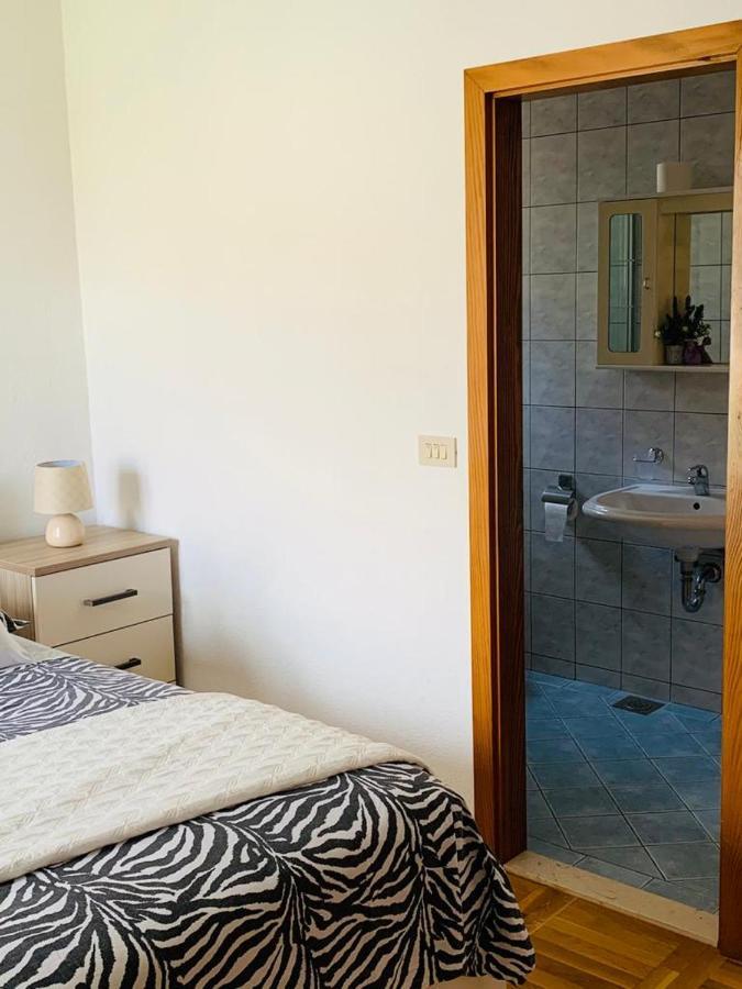 Apartment&room Marin Makarska Exteriör bild
