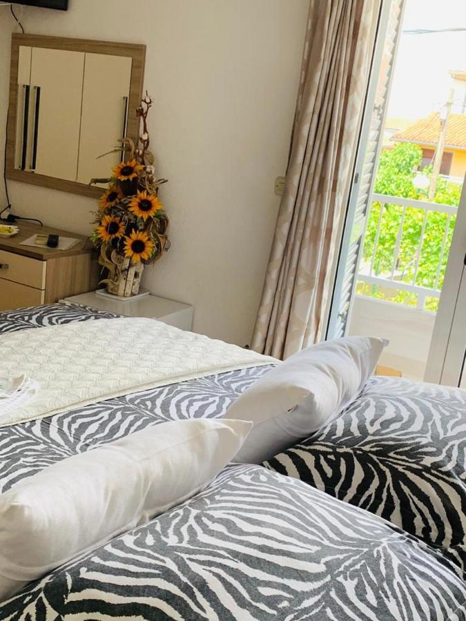 Apartment&room Marin Makarska Exteriör bild