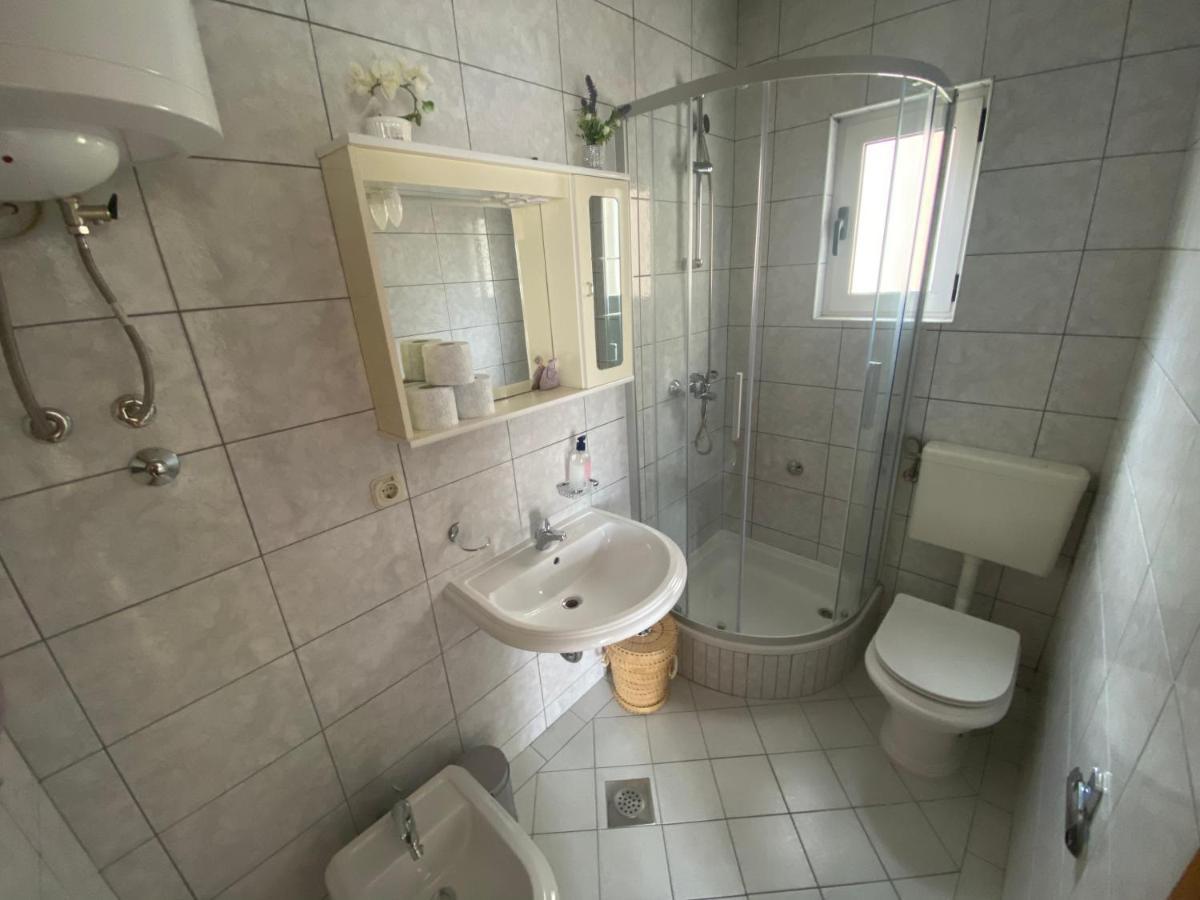 Apartment&room Marin Makarska Exteriör bild