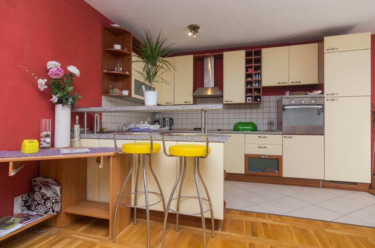 Apartment&room Marin Makarska Exteriör bild